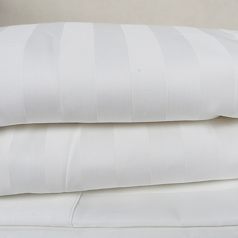 % 50 pamuklu% 50 polyester 250TC saten çizgili beyaz butik otel çarşafları tedarik